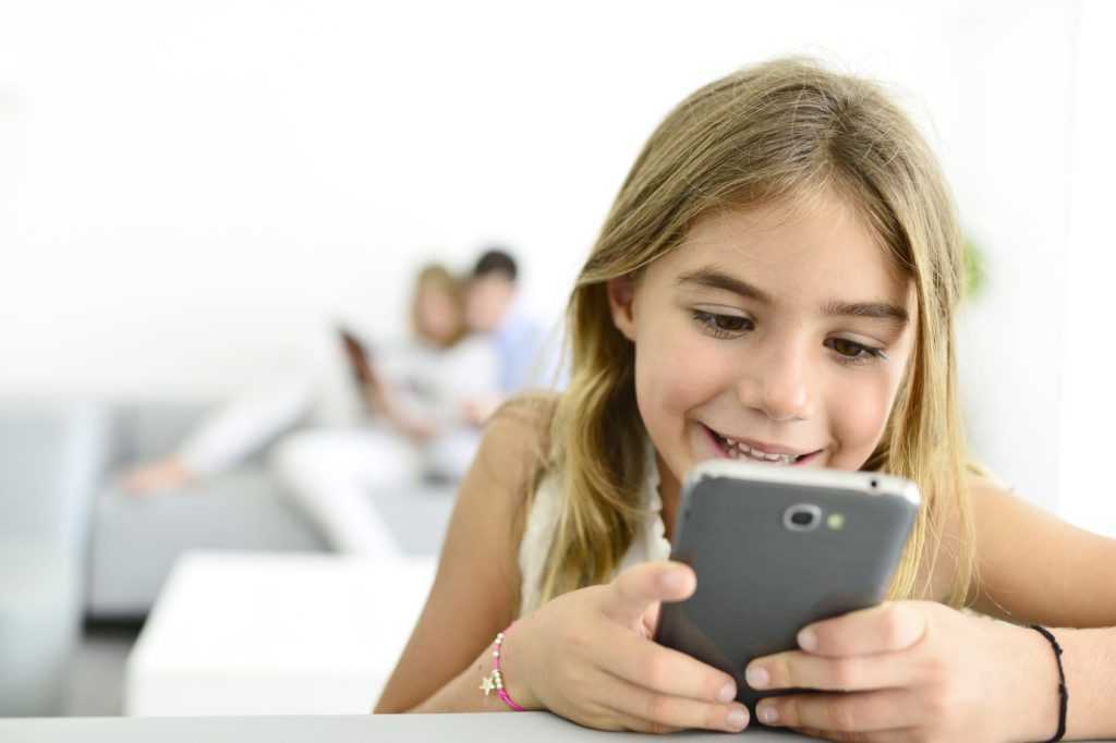 Лучшие смартфоны для детей в 2020 году