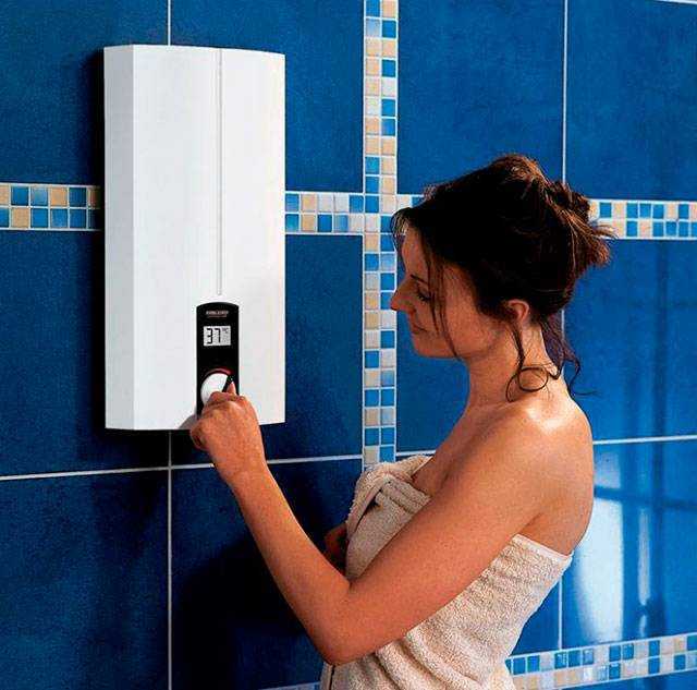 Как правильно отключить водонагреватель когда отключают воду или дали .