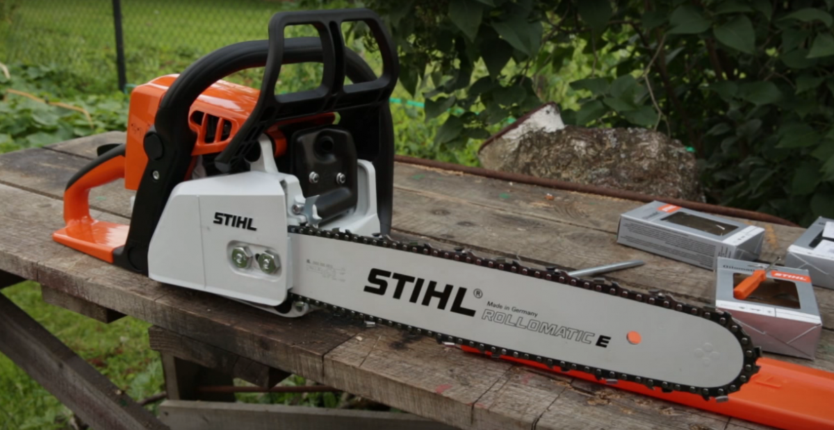 Как завести бензопилу stihl. Stihl контрольный Калибр. ТСМ контрольный Калибр Stihl. Как пользоваться бензопилой.