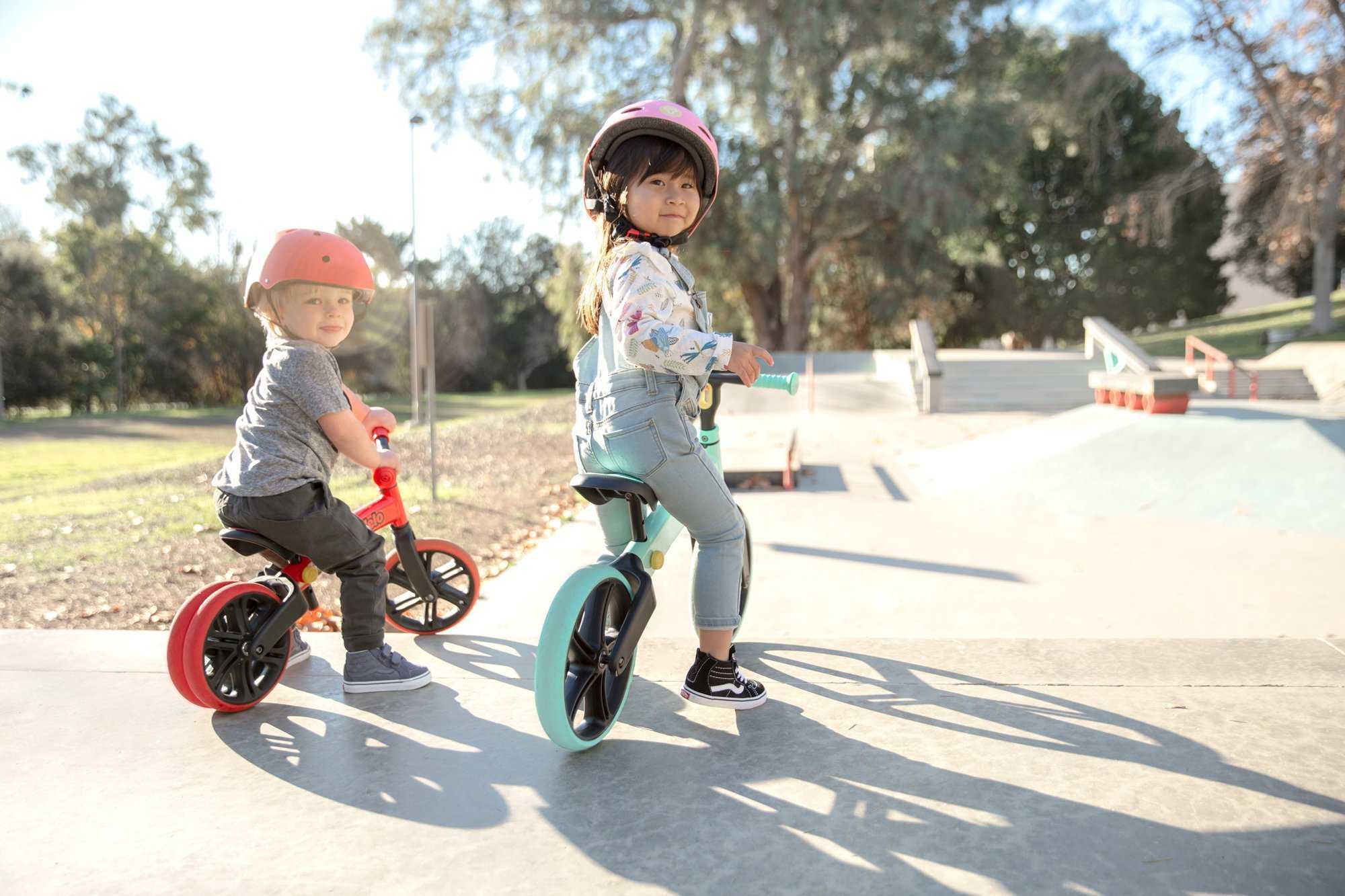 Лучший беговел для ребенка. Беговел Yvolution y-velo Balance Bike. Беговел Kokua красный. Детский велосипед без педалей. Беговел для малышей от 2 лет.